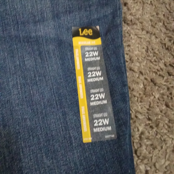 WOMEN PLUS SIZE JEANS SIZE 22W MEDIUM - Picture 9 of 13